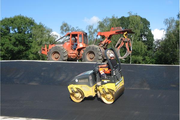 Aménagement piste cyclable, BMX et terrain de skeeler - Sportinfrabouw NV